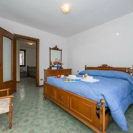 Διαμέρισμα Sleeps 6 Wifi