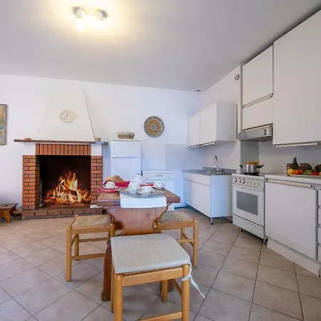 Sleeps 6 Wifi Ossuccio